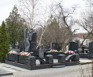 Изготовление памятников из гранита
